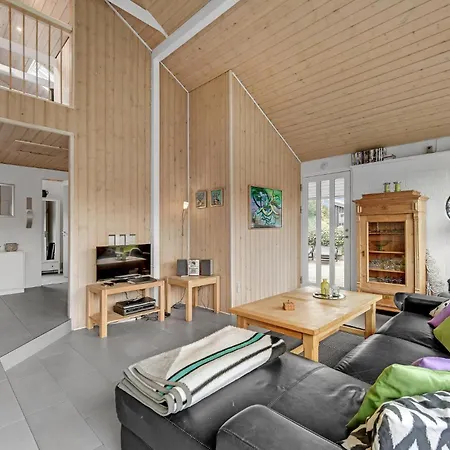 Beautiful In With Wifi Holiday home